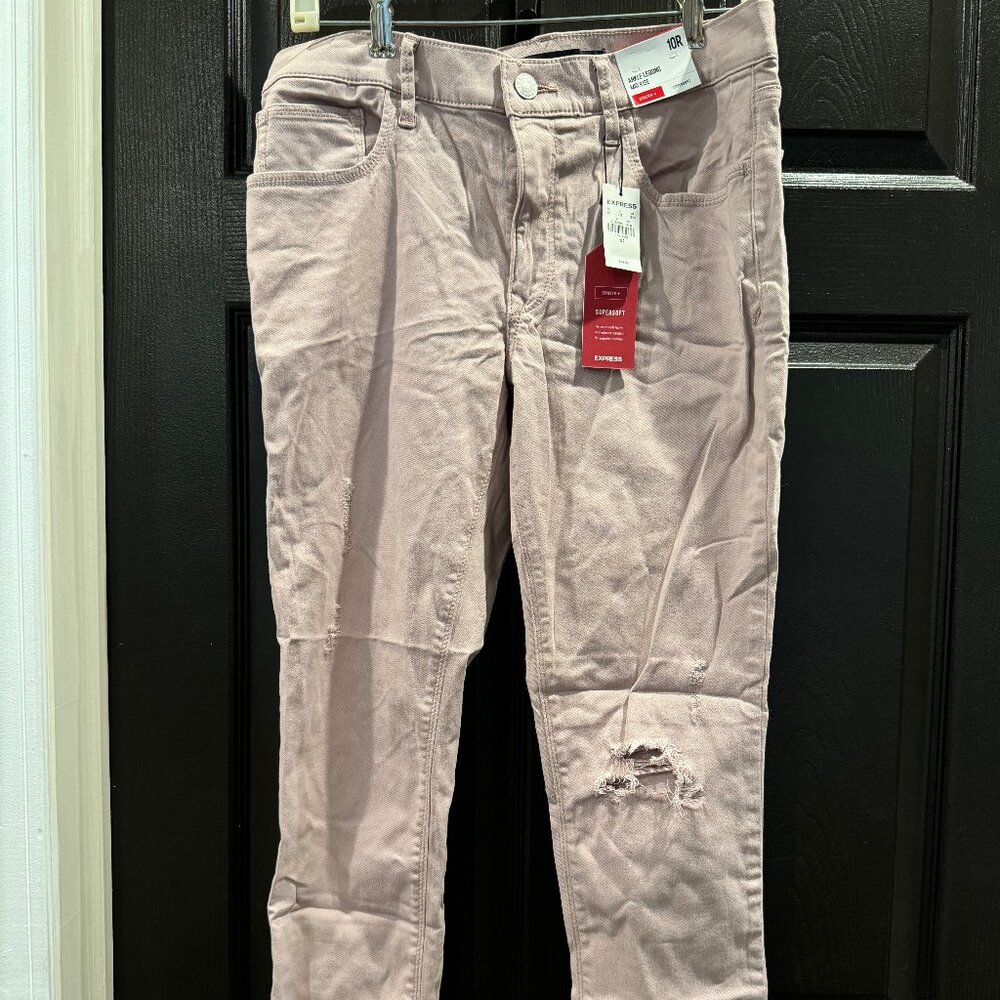 NWT Express- Mid Rise 10R- Supersoft Stretch - Skinny Jeans - Pink - Distressed